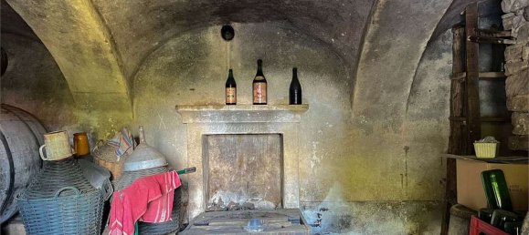 6 Schlafzimmer Schlösser in Cortemilia, Italy, Nr. 234335 31