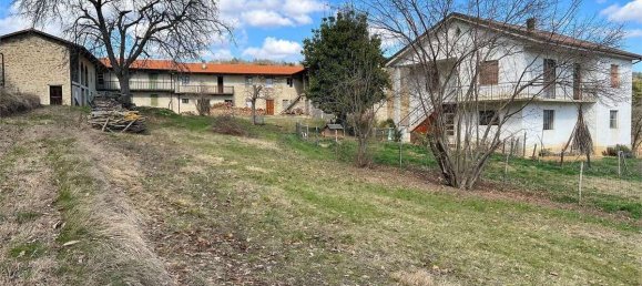 6 Schlafzimmer Schlösser in Cortemilia, Italy, Nr. 234335 6