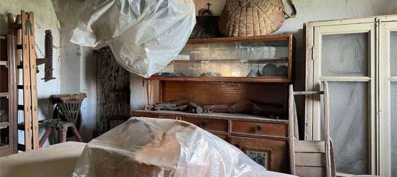 6 Schlafzimmer Schlösser in Cortemilia, Italy, Nr. 234335 29