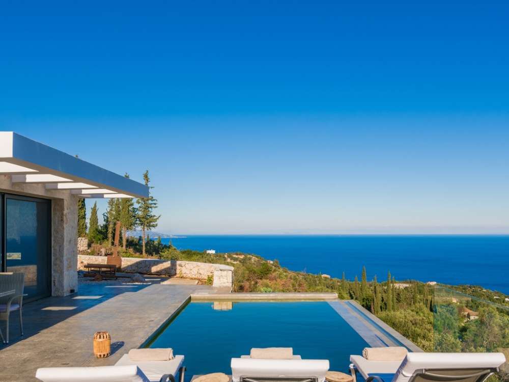 2 bedrooms Commercial property in Zakynthos, Greece No. 656