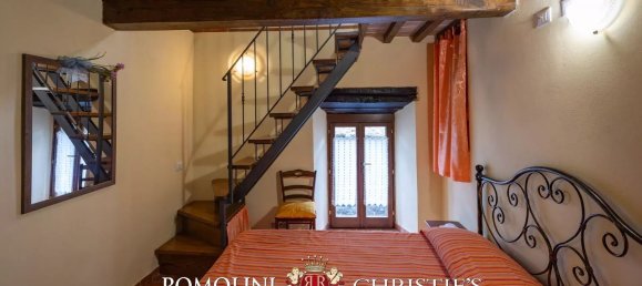 3 rooms House in Ortignano Raggiolo, Italy No. 216447 14