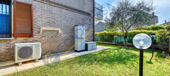 2-salle Appartement à Cesano Maderno, Italy No. 370960 4