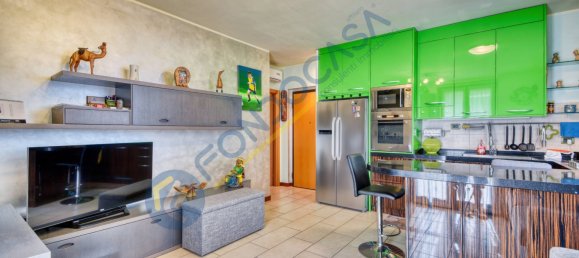 2-salle Appartement à Cesano Maderno, Italy No. 370960 6