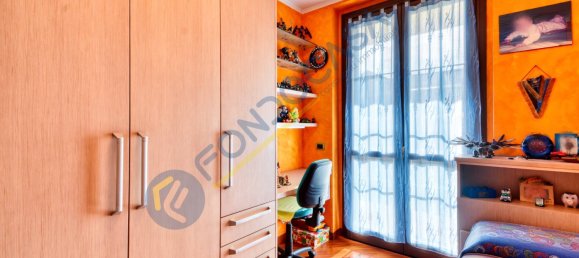 2-salle Appartement à Cesano Maderno, Italy No. 370960 12