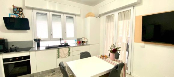 2 rooms Apartment in Parma, Italy No. 32377 25