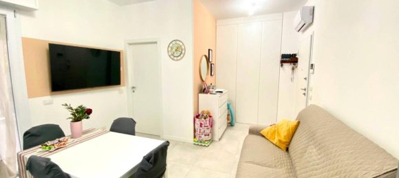 2 rooms Apartment in Parma, Italy No. 32377 30