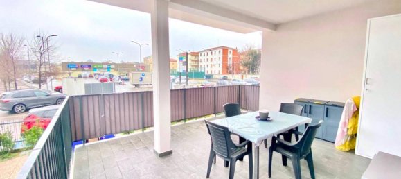 2 rooms Apartment in Parma, Italy No. 32377 11