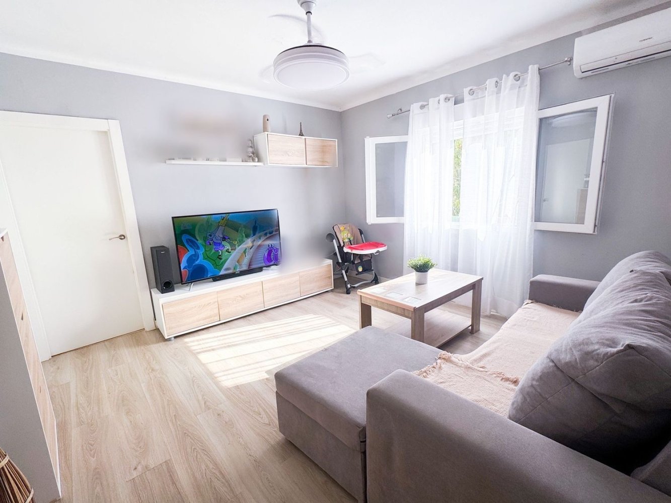 Apartamento de 3 dormitorios en Málaga, Spain No. 148256