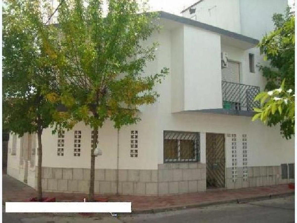 2 bedrooms House in Moron, Argentina No. 51789