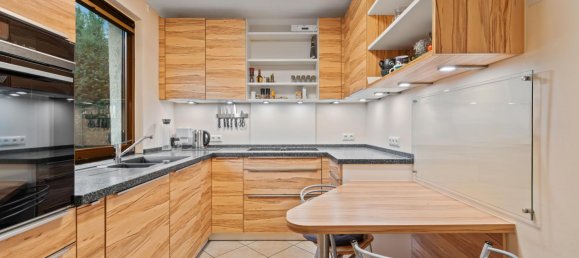 4 غرف نوم فيلا في Wandsbek, Germany رقم 95417 17