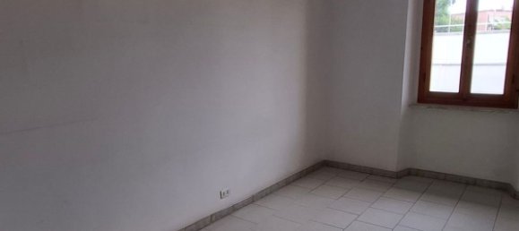 3 bedrooms Apartment in Livorno, Italy No. 348048 12