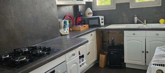 2 bedrooms Apartment in Troyes, France No. 277656 3