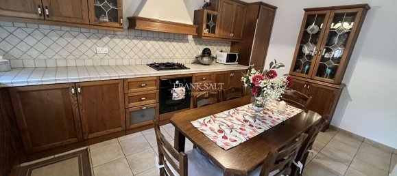 Мезонет с 2 спальнями в Зуррик, Мальта № 8162 2