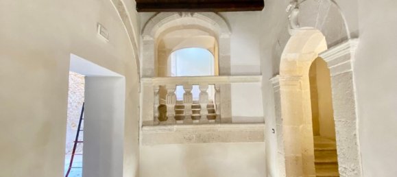 Квартира с 4 комнатами в Сиракузы, Италия № 245727 19