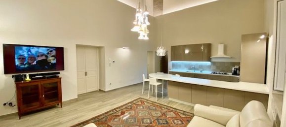 Квартира с 4 комнатами в Сиракузы, Италия № 245727 9