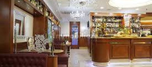 2 rooms Commercial property in Lucca, Italy No. 25683 9