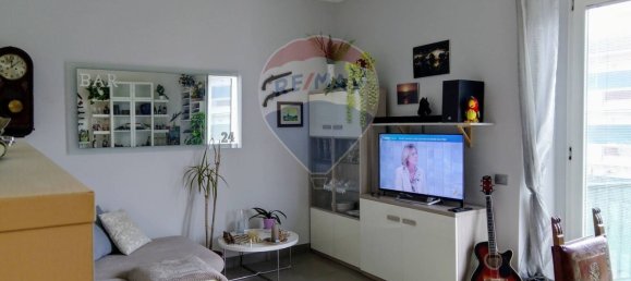 1 bedroom Apartment in Pomezia, Italy No. 66437 3