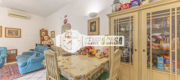 3 bedrooms Apartment in Rome, Italy No. 325131 24