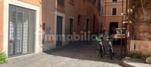 Imóvel comercial de 2 divisões em Rome, Italy N.º 138105 2