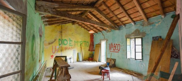 Дом с 5 комнатами в Удине, Италия № 21588 15