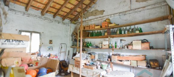 Дом с 5 комнатами в Удине, Италия № 21588 16