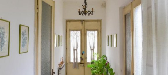 Дом с 5 комнатами в Удине, Италия № 21588 5