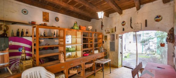 Дом с 5 комнатами в Удине, Италия № 21588 12