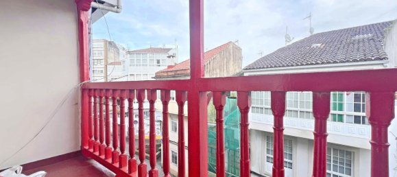 206m² Building in Betanzos, Spain No. 43220 4