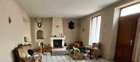 Casa de 3 dormitorios en Mehun-sur-Yevre, France No. 67337 2