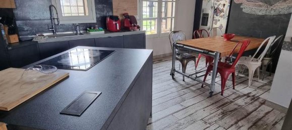 5 rooms Apartment in Pistoia, Italy No. 87524 2