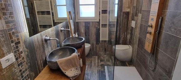 5 rooms Apartment in Pistoia, Italy No. 87524 14