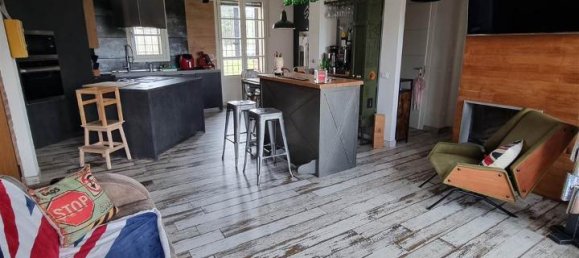 5 rooms Apartment in Pistoia, Italy No. 87524 4