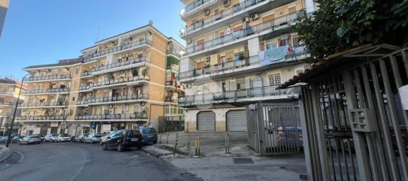 1 room Commercial property in Naples, Italy No. 78318 3