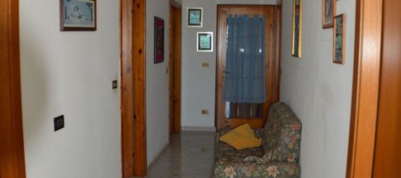 14-Zimmer Haus in Roverchiara, Italy, Nr. 52524 11
