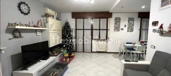 Apartamento de 2 dormitorios en Porto Mantovano, Italy No. 346771 2