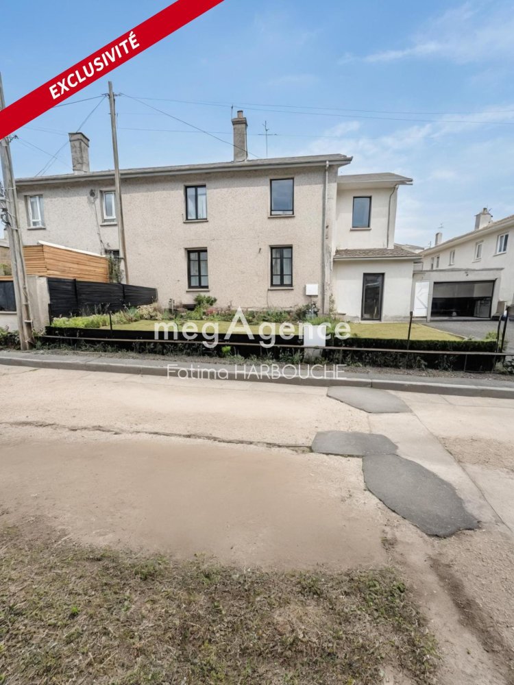 3 bedrooms Apartment in Roche-la-Moliere, France No. 199203