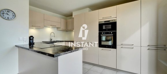 4 Schlafzimmer Doppelhaus in Creteil, France, Nr. 169513 9