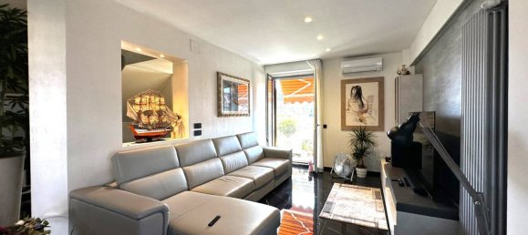 3 bedrooms Penthouse in Porto San Giorgio, Italy No. 23321 10