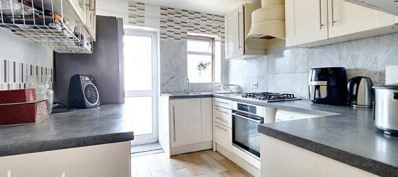 3 Schlafzimmer Gewerbliche Immobilie in Hayes, United Kingdom, Nr. 5070 5