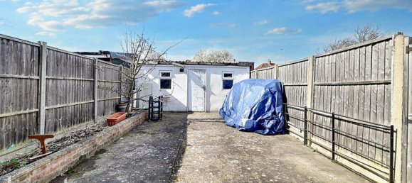 3 Schlafzimmer Gewerbliche Immobilie in Hayes, United Kingdom, Nr. 5070 12