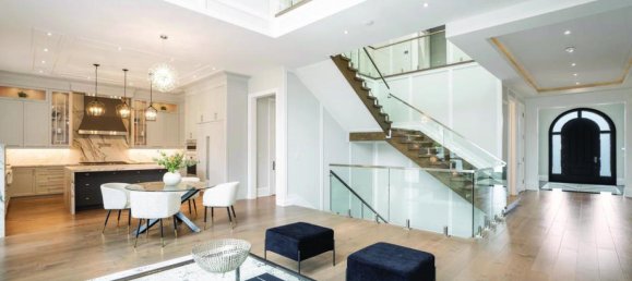 7 bedrooms House in Mississauga, Canada No. 901 8