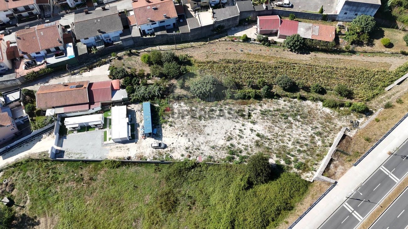  Land in Rio Tinto, Portugal No. 298134