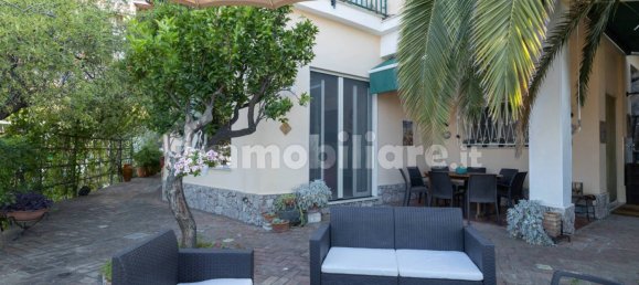 4 bedrooms Villa in Taormina, Italy No. 321931 14