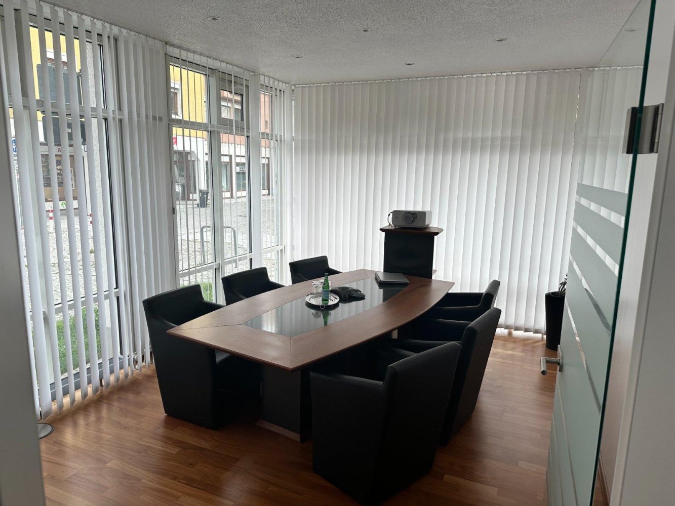  بناية في Ostalbkreis, Germany 195متر مربع رقم 318670