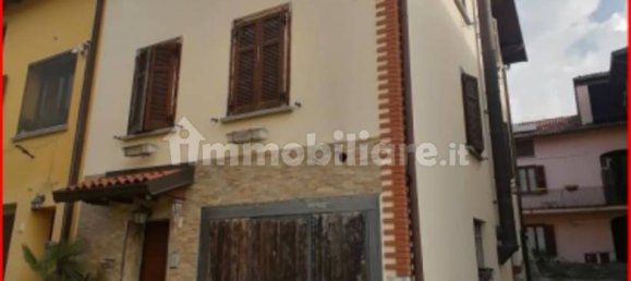 2 غرف نوم شقة في Inverigo, Italy رقم 379434 3