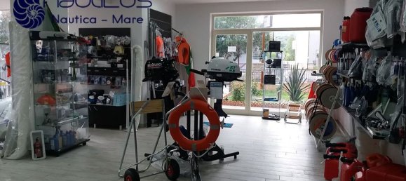 Gewerbliche Immobilie in Falcone, Italy 130m², Nr. 313310 7