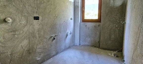 3 rooms Duplex in Gazzaniga, Italy No. 116620 4