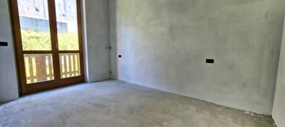 3 rooms Duplex in Gazzaniga, Italy No. 116620 6