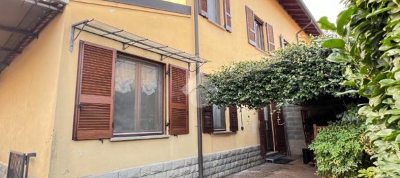 3 غرف نوم فيلا في Novate Milanese, Italy رقم 171295 4