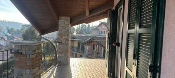 2 غرف نوم شقة في Travedona-Monate, Italy رقم 281666 18